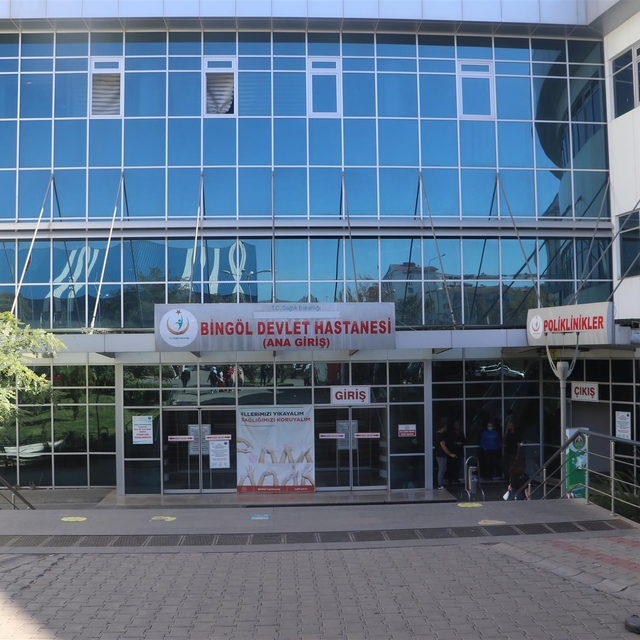 Bingöl'de inşaattan düşen işçi öldü