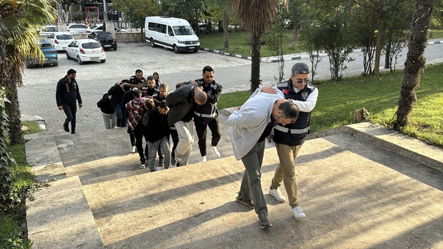 Samsun merkezli 5 ilde dolandırıcılık operasyonunda 12 gözaltı