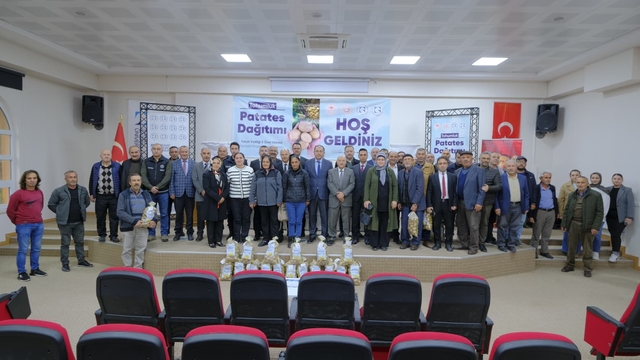 Tokat'ta üreticilere tohumluk patates dağıtımı gerçekleştirildi