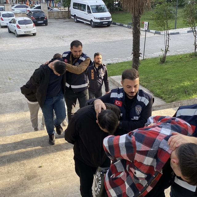 Samsun merkezli 5 ilde nitelikli dolandırıcılığa 9 gözaltı
