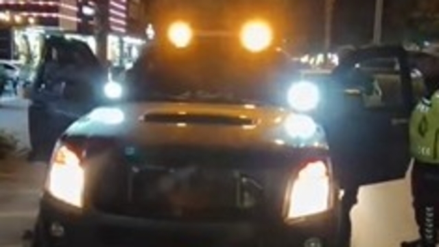 Alanya'da çakarlı araca 276 bin TL ceza