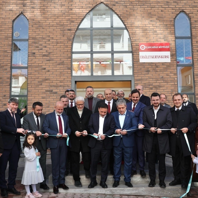 Başkan Çolakbayrakdar, "Vatandaşlarımıza daha konforlu yaşam imkanları sağl...