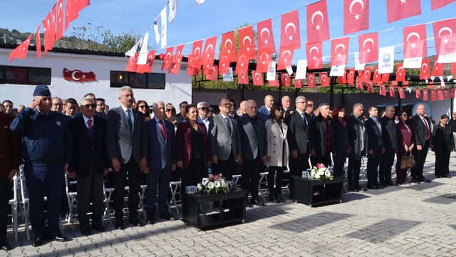 Bursa'da İmece Zeytinyağı Fabrikası açıldı
