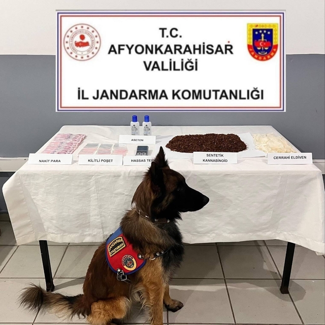 Aseton ve tütünle uyuşturucu yapan 2 kişi tutuklandı