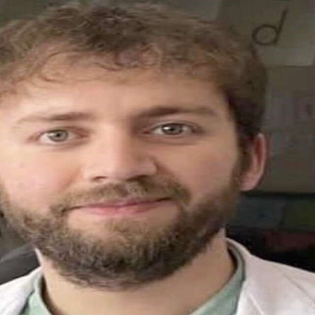 Hakkarili genç öğretmen toprağa verildi