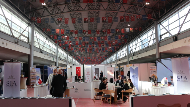 Bursa'da Uluslararası Sağlık Turizmi, Ticaret ve Turizm Zirvesi başladı