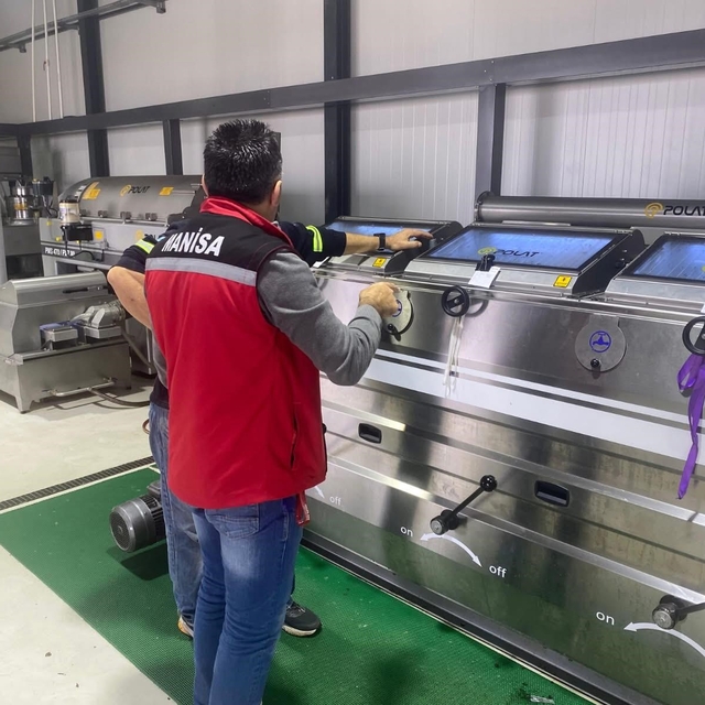 Sarıgöl'de zeytinyağı üretim tesislerine denetim