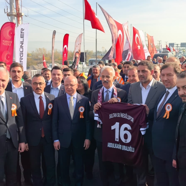 Bakan Uraloğlu: "Öümüzdeki yıl Bursa'mıza yüksek hızlı trenle seyahat edece...