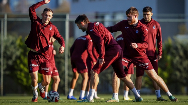 Bordo-mavililer taktik çalıştı