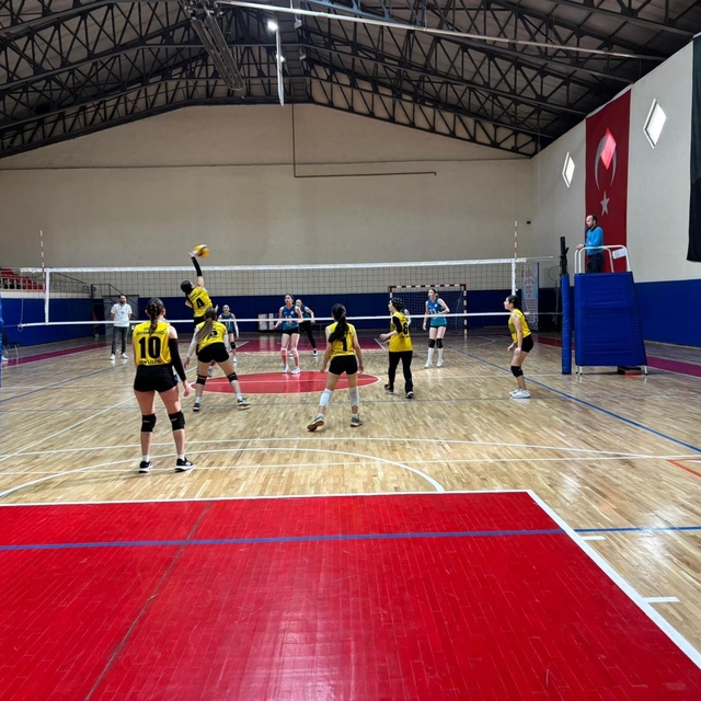 Vezirköprü'de voleybol turnuvası tamamlandı