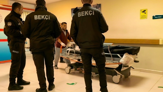 Kaldırımda durup tartıştığı kişiye ateş açtı
5 mermi isabet eden adam hayatını kaybetti