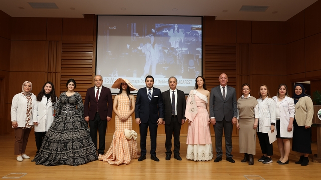 BabaFest 2025'e damga vuran DOSTEK öğrencilerine sertifikaları takdim edildi