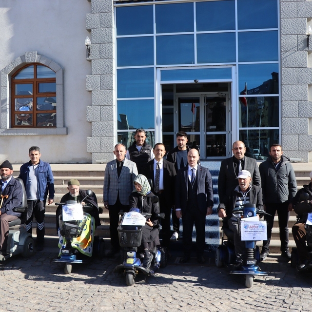 Akülü araçlarına kavuştu