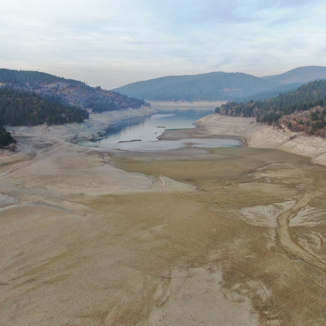 Kastamonu'nun su ihtiyacını karşılayan baraj gölünün büyük kısmı kurudu