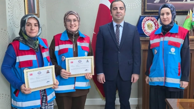 Bilecik'te "Vefa Projesi" ekipleri ödüllendirdi