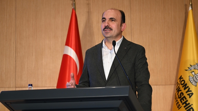 Başkan Altay'dan ailesi Konya'da ikamet eden üniversite öğrencilerine müjde