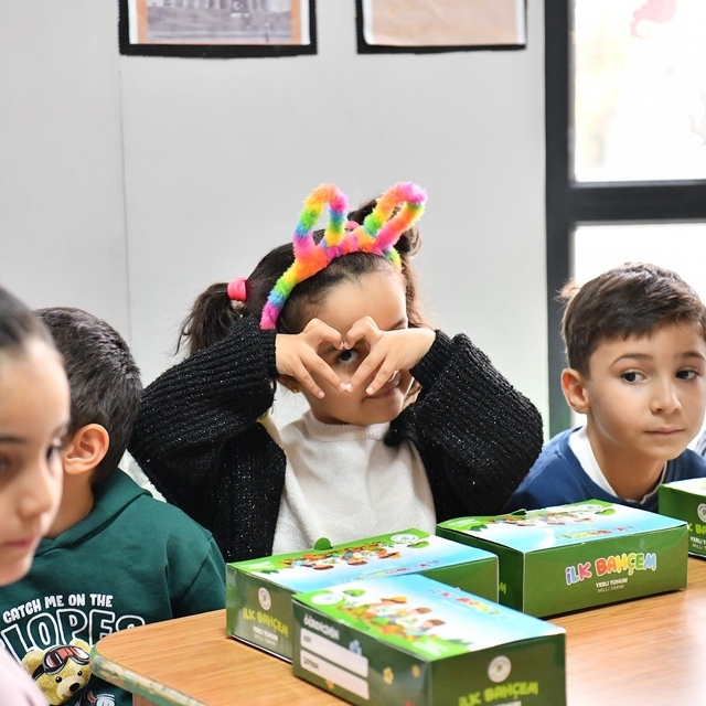 Yeşilyurt'ta çocuklar tarım sevgisi ile büyüyor