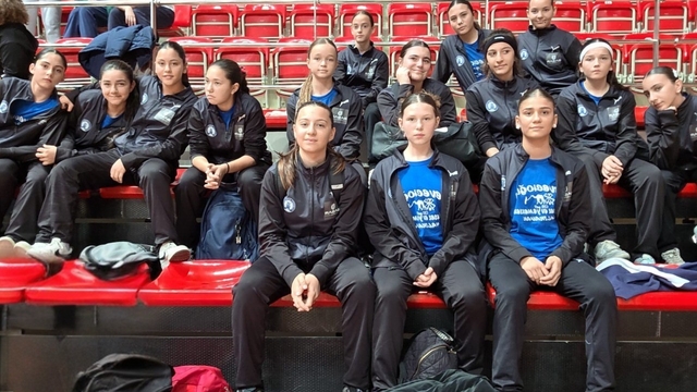 Yalıkavakspor altyapısı mevlana turnuvasına farklı galibiyetle başladı