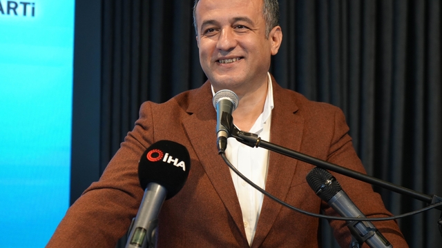 Başkan Doğan: "2026 bütçemizin yüzde 65'i yatırıma ayrıldı, CHP'li belediyelerde bu oran yüzde 10"
"Samsun Büyükşehir Belediyesi, Türkiye'nin en borçsuz belediyesi diyebilecek bir hale gelmiştir"
AK Parti Samsun 96. İl Danışma Meclisi Toplantısı