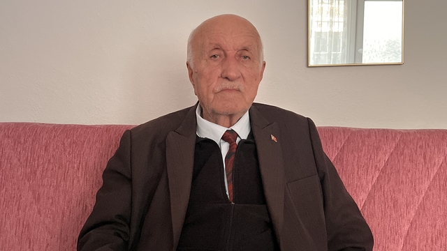 85 yaşındaki Mustafa Hoca, Öğretmenler Günü'nü ilk günkü heyecanla bekliyor