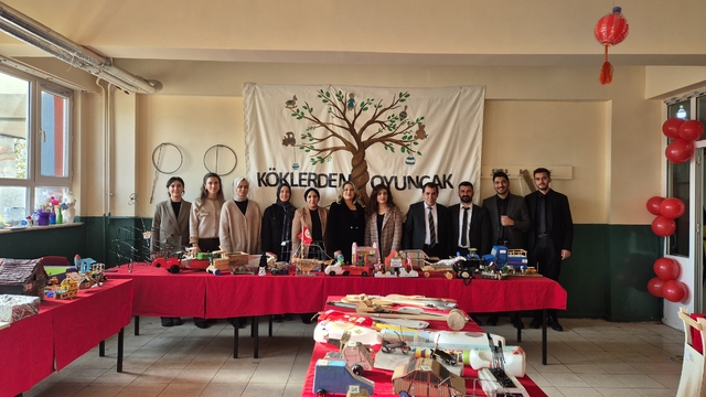 Doğanşehir'de "Köklerden Oyuncak Sergisi düzenlendi