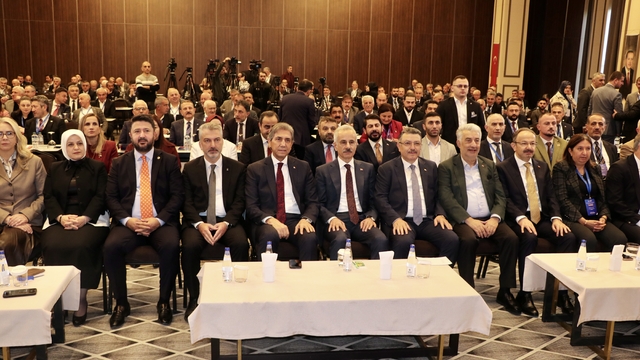 Ulaştırma ve Altyapı Bakanı Uraloğlu, Trabzon'da konuştu: