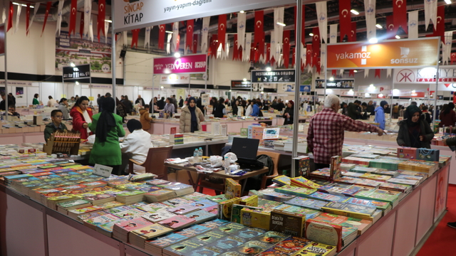 Elazığ'da "6. Kitap Fuarı" açıldı