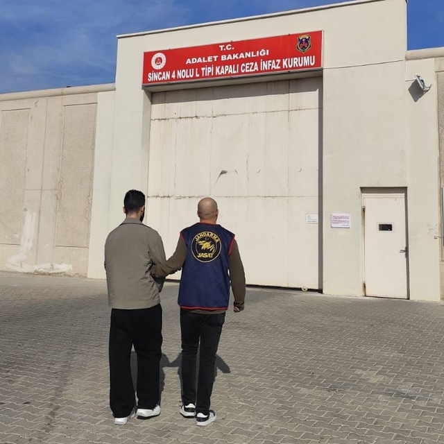 Kırşehir'de 4 yıl 2 ay kesinleşmiş hapis cezası bulunan firari yakalandı