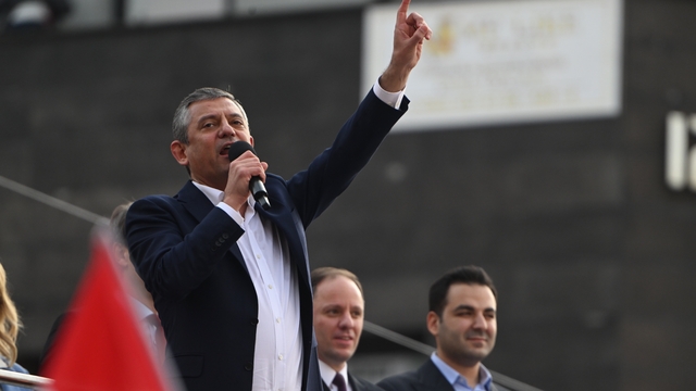 CHP Genel Başkanı Özel, partisinin Zonguldak mitinginde konuştu: