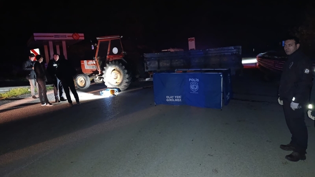 Belediyenin hatası motosiklet sürücüsünü hayattan kopardı
Yol çalışmasını traktörle kapatmışlar