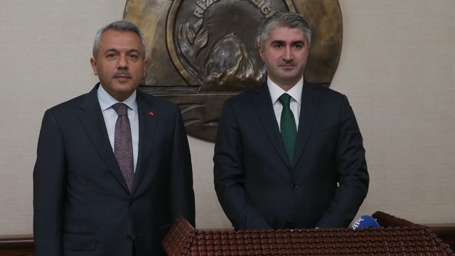 Aile ve Sosyal Hizmetler Bakan Yardımcısı Tarıkdaroğlu Rize'de ziyaretlerde bulundu