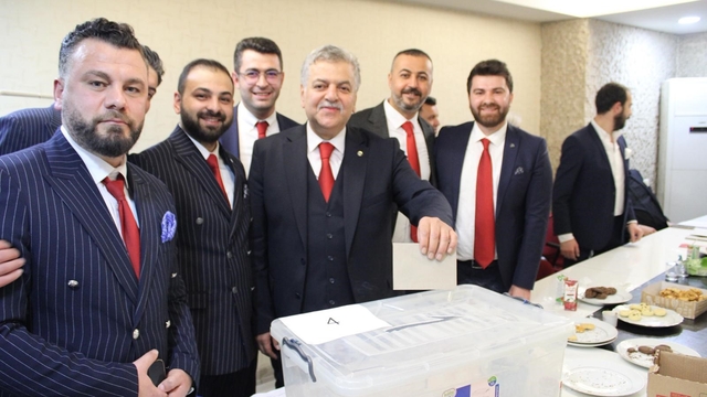 Kayseri Sarraflar ve Kuyumcular Derneği'nde yeni başkan İncetoprak oldu