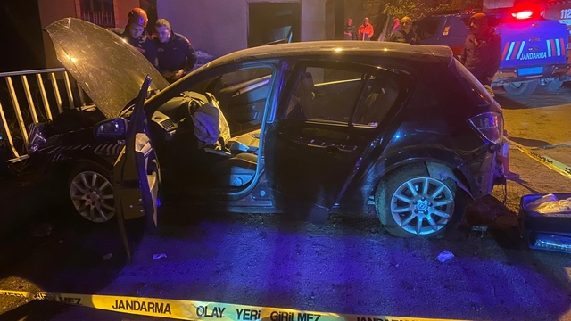 Trabzon'da uçuruma yuvarlanan otomobilin sürücüsü hayatını kaybetti