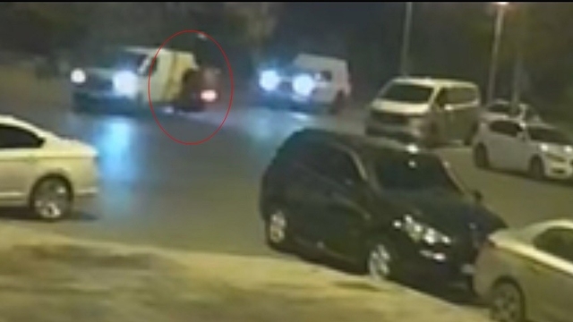 Tekirdağ'da motosikletlinin ağır yaralandığı kaza kamerada