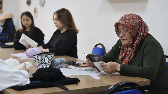 Nevşehir KAÇEM'deki kadın kursiyerler kitap okuma etkinliğinde buluştu