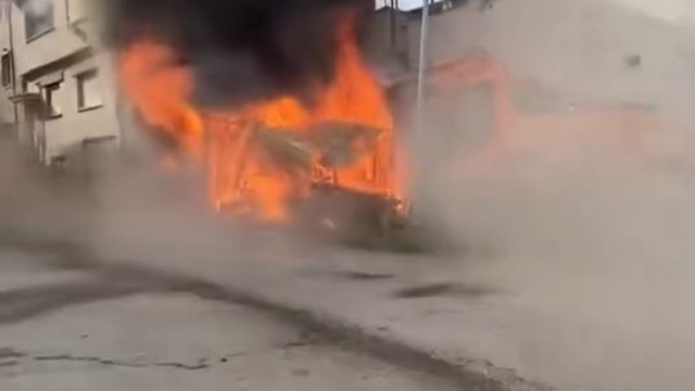 Bursa'da baraka yangını paniğe neden oldu