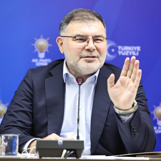 AK Partili Saygılı, İZBAN tartışması üzerinden CHP'li Güç'e yüklendi