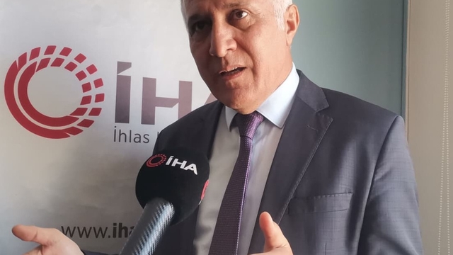 Elektrik faturalarına gizli zam
Tüketiciler birliği Genel Başkanı Mahmut Şahin:
"Önümüzdeki sene vatandaş 4 bin Kilowatt'ı geçerse, yüzde 150-160 gibi bir zam öngörülüyor"