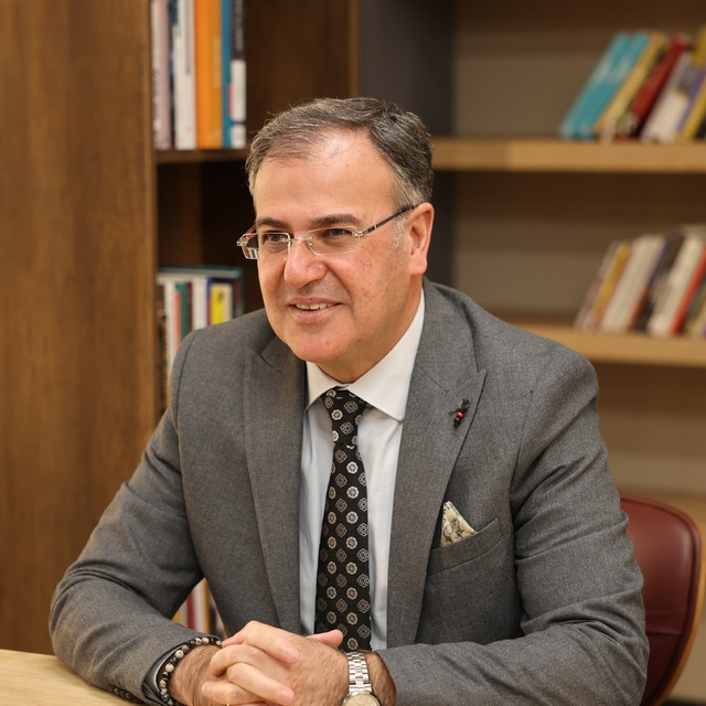 Başkan Özdoğan: "Öğretmenlerimizin her konuda yanlarında olmayı sürdüreceği...