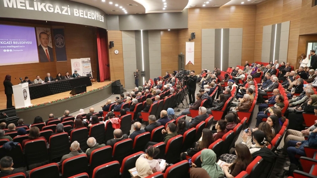 Melikgazi'de sanatla iç içe yaşam, kültür etkinlikleri devam ediyor