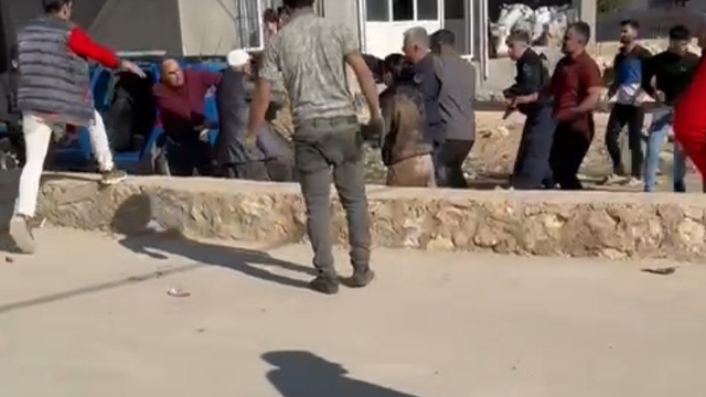 Mardin'de iki aile arasında çıkan sopalı kavgada 6 kişi yaralandı