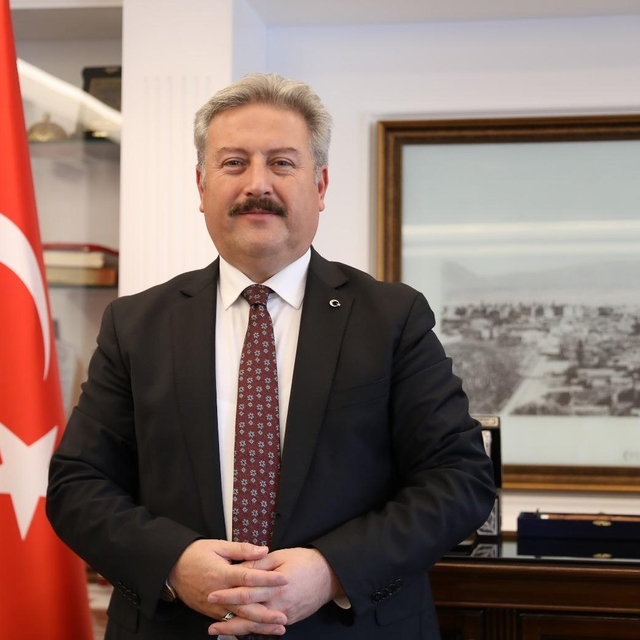 Başkan Palancıoğlu, Öğretmenler Günü'nü kutladı