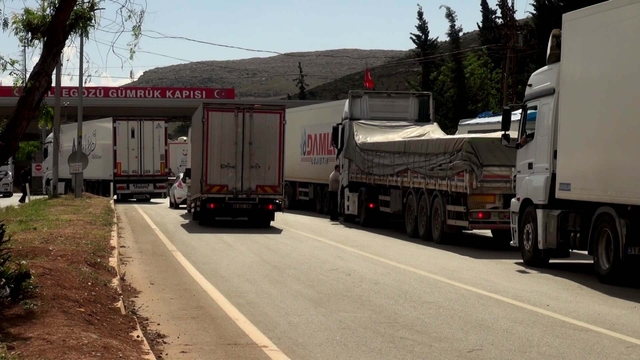 Türk TIR'ları 14 yıl sonra Kuveyt yolunda