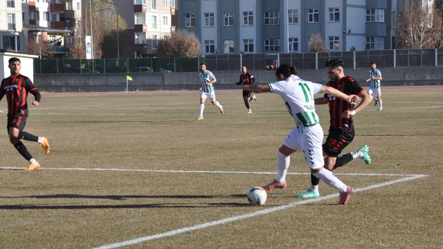 Kars 36 Spor: 1 Hakkari Zap Spor:  1