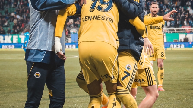 Fenerbahçe, galibiyet serisini 5 maça çıkardı