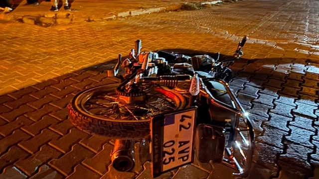 Karapınar'da motosiklet ile otomobil çarpıştı: 2 yaralı