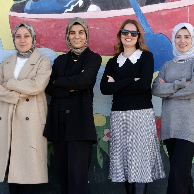 Kırsalın dört melek öğretmeni, köy çocuklarının geleceğini omuzlarında taşı...