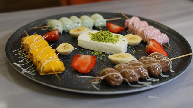 Zeynep Usta'nın 'Çöp şiş katmeri'ne yoğun talep