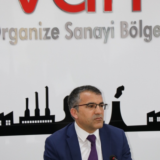 Başkan Memet Aslan'dan 24 Kasım Öğretmenler Günü mesajı