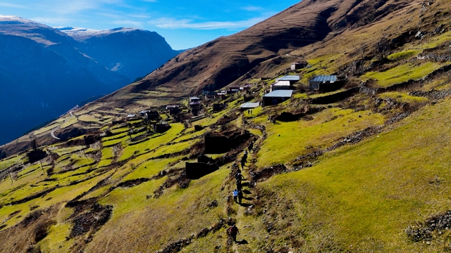 'Kayıp Santa Yolu'nda vefa yürüyüşü
Gümüşhane'nin 'Zamanın Durduğu Yeri' Santa'da vefa yürüyüşü gerçekleştirildi